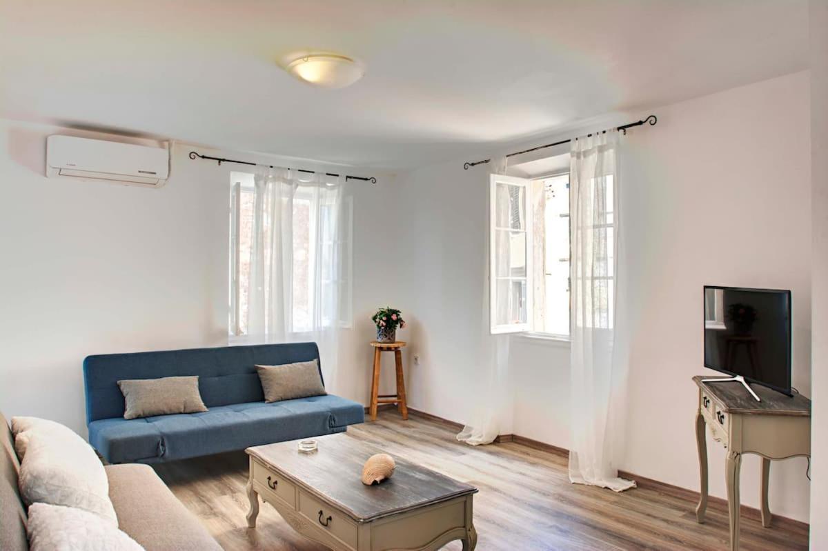 Casa Di Roza Apartment Corfu  ภายนอก รูปภาพ